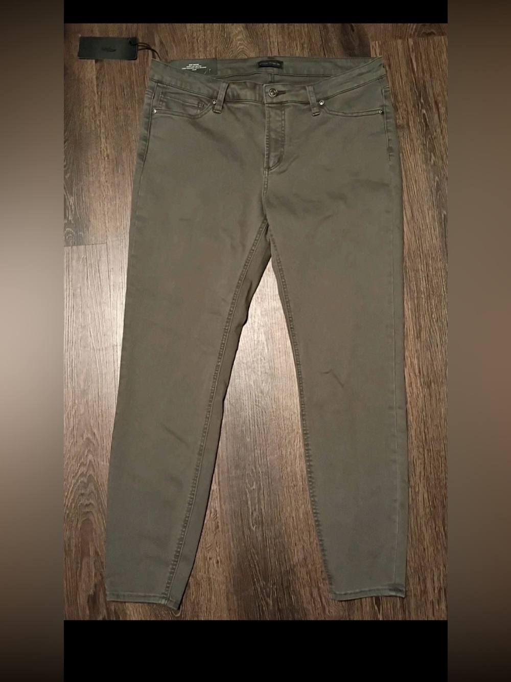 Silver Jeans Co. Women's Most Wanted Skinny Leg Mid-Rise Jeans 34x29 - NWT Gray